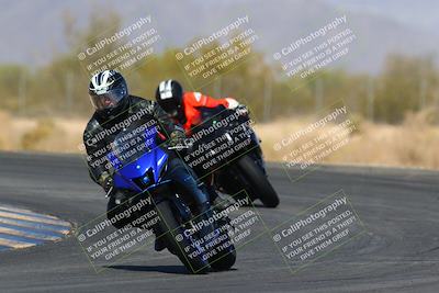 media/Mar-28-2022-Superbike Trackdays (Mon) [[b8603d0f67]]/Open Track Time/Turn 7/